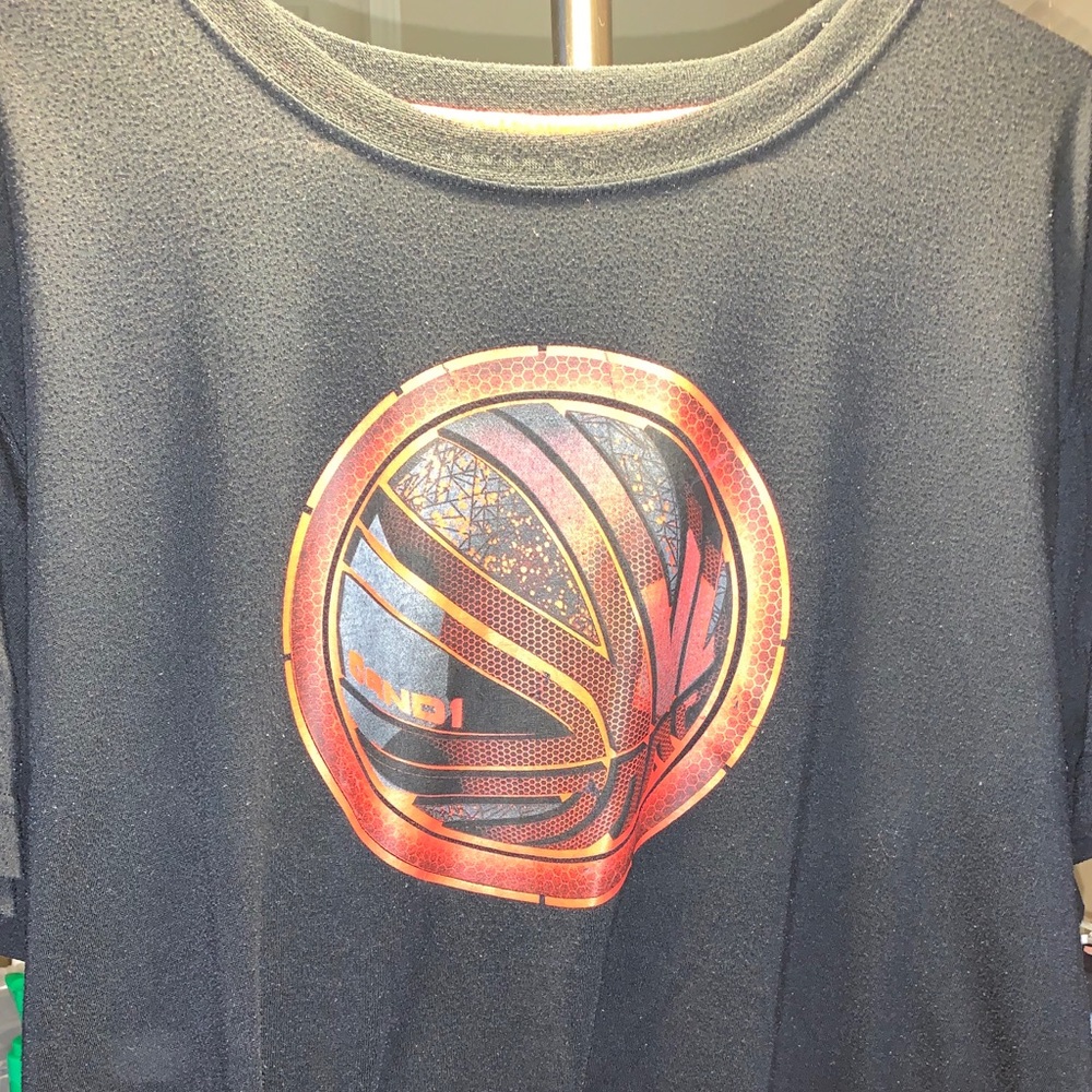 AND1 Men’s Black Basketball Branded TShirt Size XL